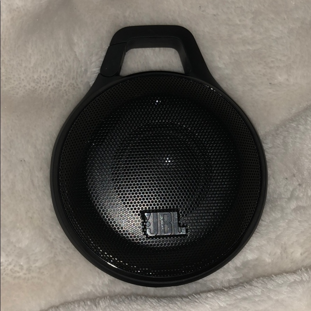 Bluetooth and wire speaker *water proof*